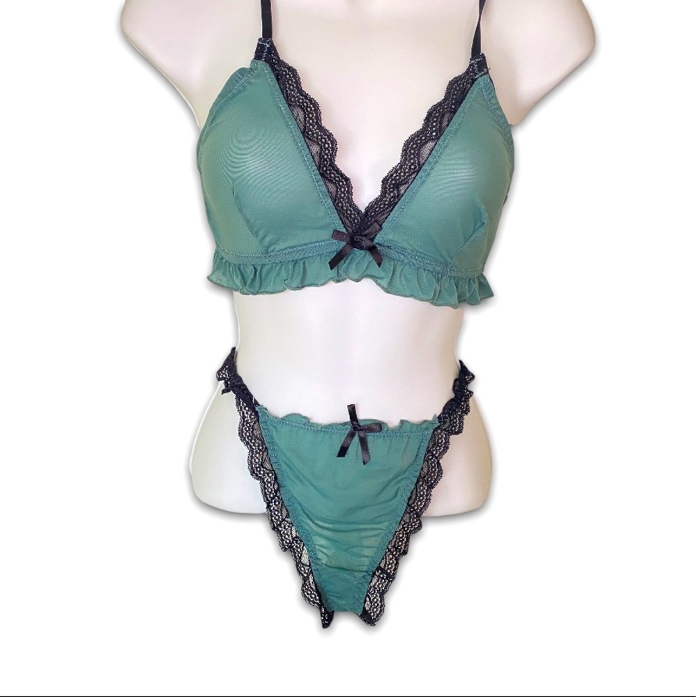 BNWT Jack and Jane lace lingerie set enchanted blue
